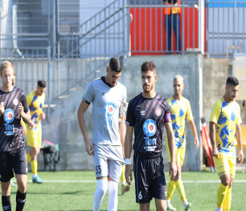 קיוו לנצח, הסתפקו בתיקו. שחקני הקבוצות (דאפר מאחמיד)