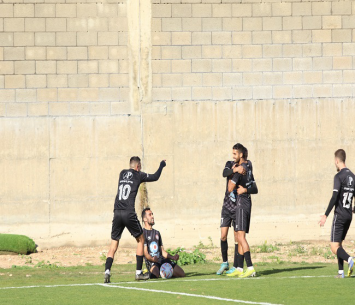 שמחת המהפכנים. שחקני בקה חוגגים (דאפר מאחמיד)