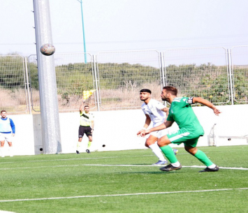 זועם על הדיבורים. אסי חקאק (בן מלניק)