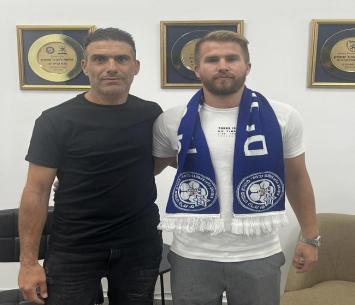 יוצא לדרך חדשה. בן בנימין והמאמן, אורן פלאש (מדיה מ.ס קרית ים)