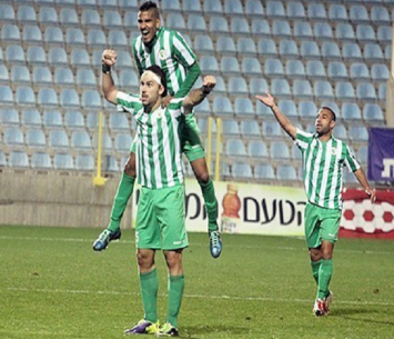 שוב בירוק. מיכאל קירטבה במדי הפועל כפר סבא (לירן דורף)