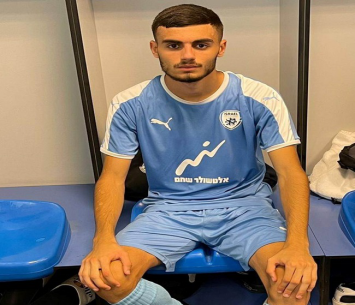 יעלה לליגת העל? חי בוזגלו באימון נבחרת הנוער בעבר 