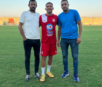 הבלם במעמד החתימה