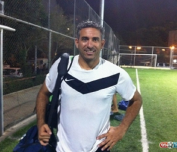 דרוך ואופטימי. אושרי לוי (דאבל פס)