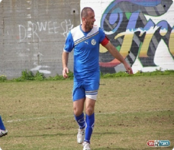 חי בחשש. טל (דאבל פס)