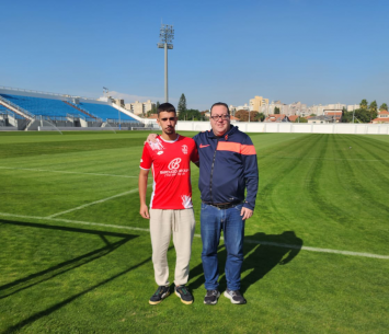 איילון במעמד החתימה