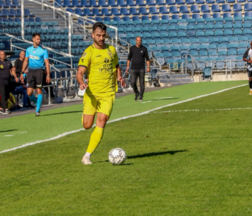 ביטון (גלעד אימס, בית