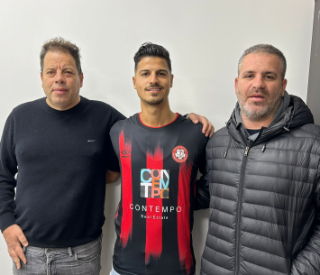 מזרחי במעמד  החתימה