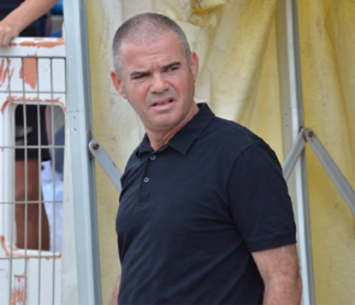 סיים את תפקידו. קוטר