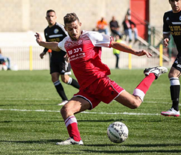 החתמה מעניינת. שריקי (ווסאים מואסי)