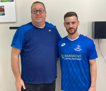 מוסקוביץ במעמד החתימה