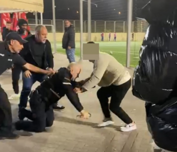 השחקן שנעצר ונאבק עם השוטר