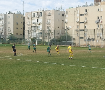 מחנה יהודה נגד עמישב פ