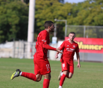 מצמצמים את הפער. שחקני טירה (דאפר מחאמיד)