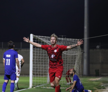 באקה חוגגת ניצחון (וואסים מואסי)