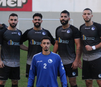 העפילו לגמר גביע האזורים. שחקני נשר