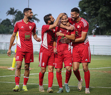 משחק גדול בטירה (נזיה סולטאן)