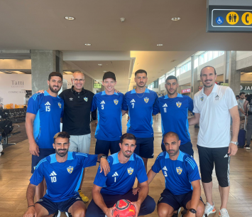 הקבוצה לפני ההמראה