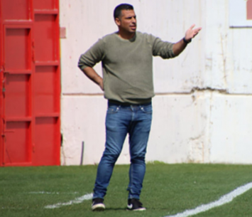 מאמנה החדש של אום אל פאחם. בראון