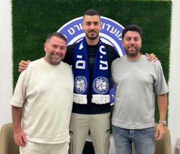 גנאיים במעמד החתימה