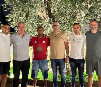 איילה במעמד החתימה (מדיה מ.ס טירה)