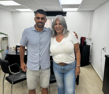 שמש במעמד החתימה