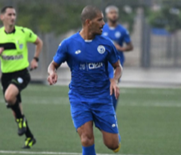 מגיע לערד. מלכה (יגאל צריקר)