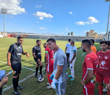 שחקני שתי הקבוצות (וואסים מואסי)