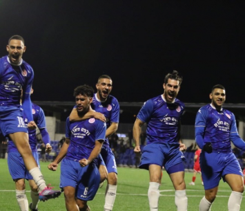 ניצחון ענק. שחקני זלפה (דאפר מחאמיד)