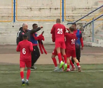 האדומים במשחק מושלם