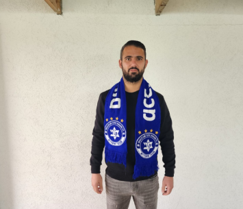 לביא במעמד החתימה