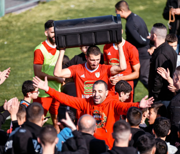 טירה בניצחון ענק (נזיה סולטאן)