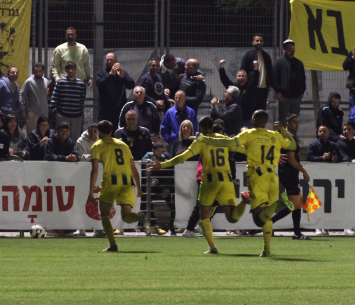 חוגגים. שחקני נורדיה (גלעד אימס)