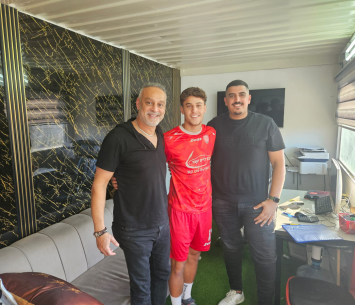 תדהר במעמד החתימה