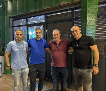 מצרי במעמד החתימה