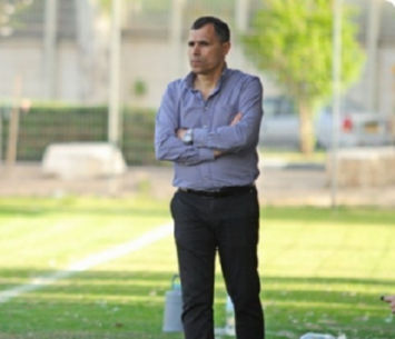 מתחיל עוד עונה. חכים