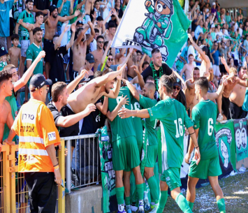 חגיגות ביציע. אוהדי כפר סבא (עמוד הפייסבוק של המועדון)