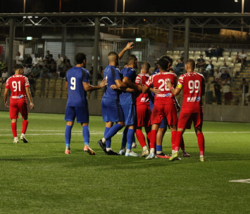 קרב צמוד. שחקני שתי הקבוצות
