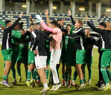 ענקיים. שחקני שדרות (אורי גבאי)