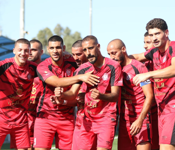 שחקני באקה חוגגים (וואסים מוואסי)