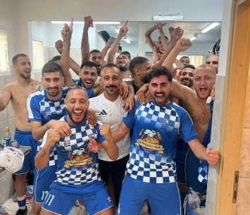 חגיגות גדולות. שחקני ג'ת