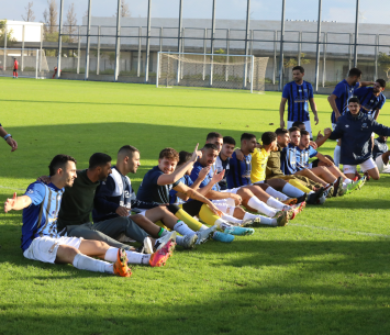 חגיגות גדולות בסיום. שחקני גבעת אולגה (שלומי גבאי)
