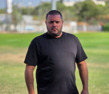 מודע לחשיבות המשחק. גולן שאול