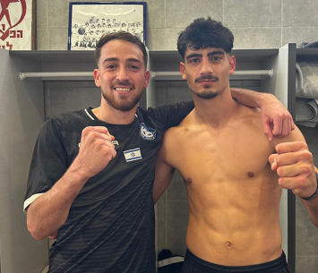 מלך השערים במחוז הצפוני. רזון (משמאל)