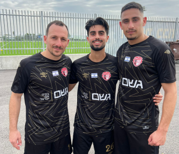 כובשי השערים למגדל העמק. בורה (במרכז)