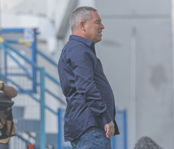 יגיע? הוכנבוים (יאיר רובלט)