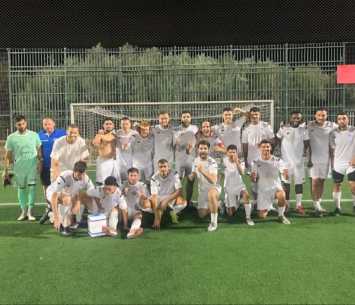 בעונה הבאה בליגה ב'. מ.כ. עירוני אריאל (באדיבות המועדון)