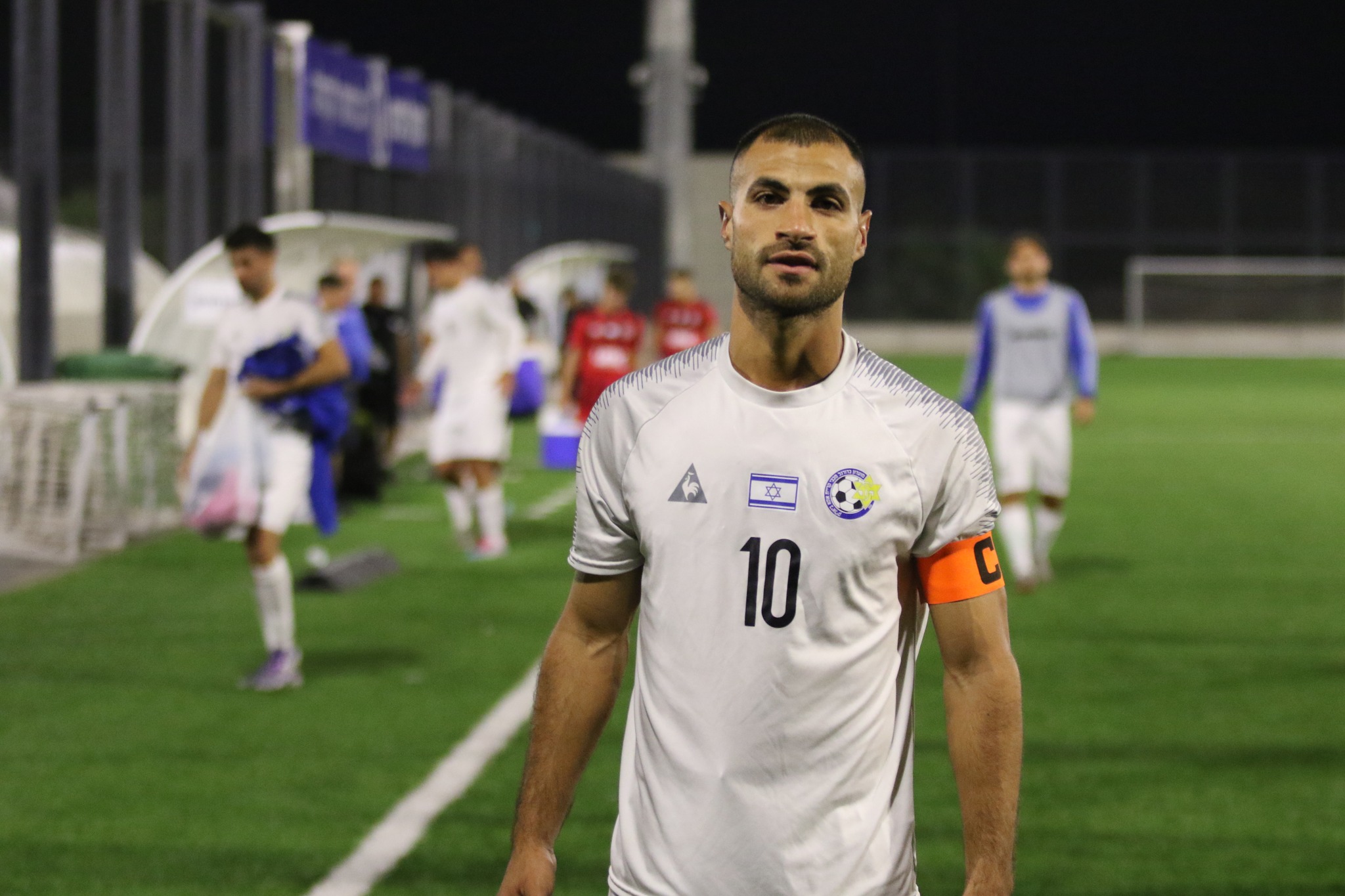 6 שערים עד כה. אבו ראס (דאפר מחאמיד)