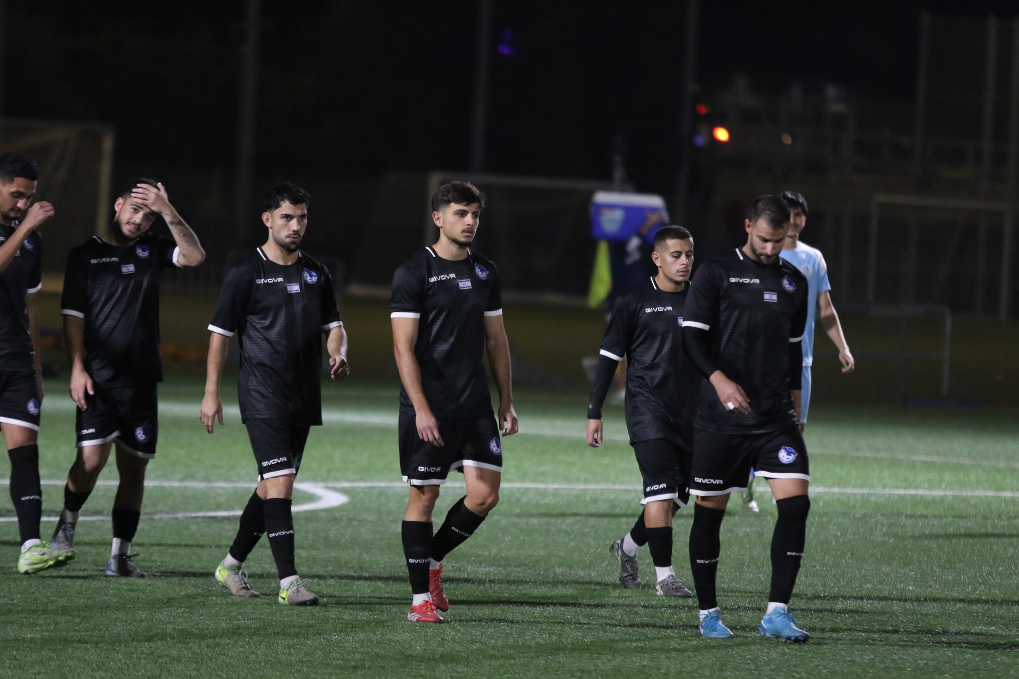 לא יציבים. נשר (דאפר מחאמיד)