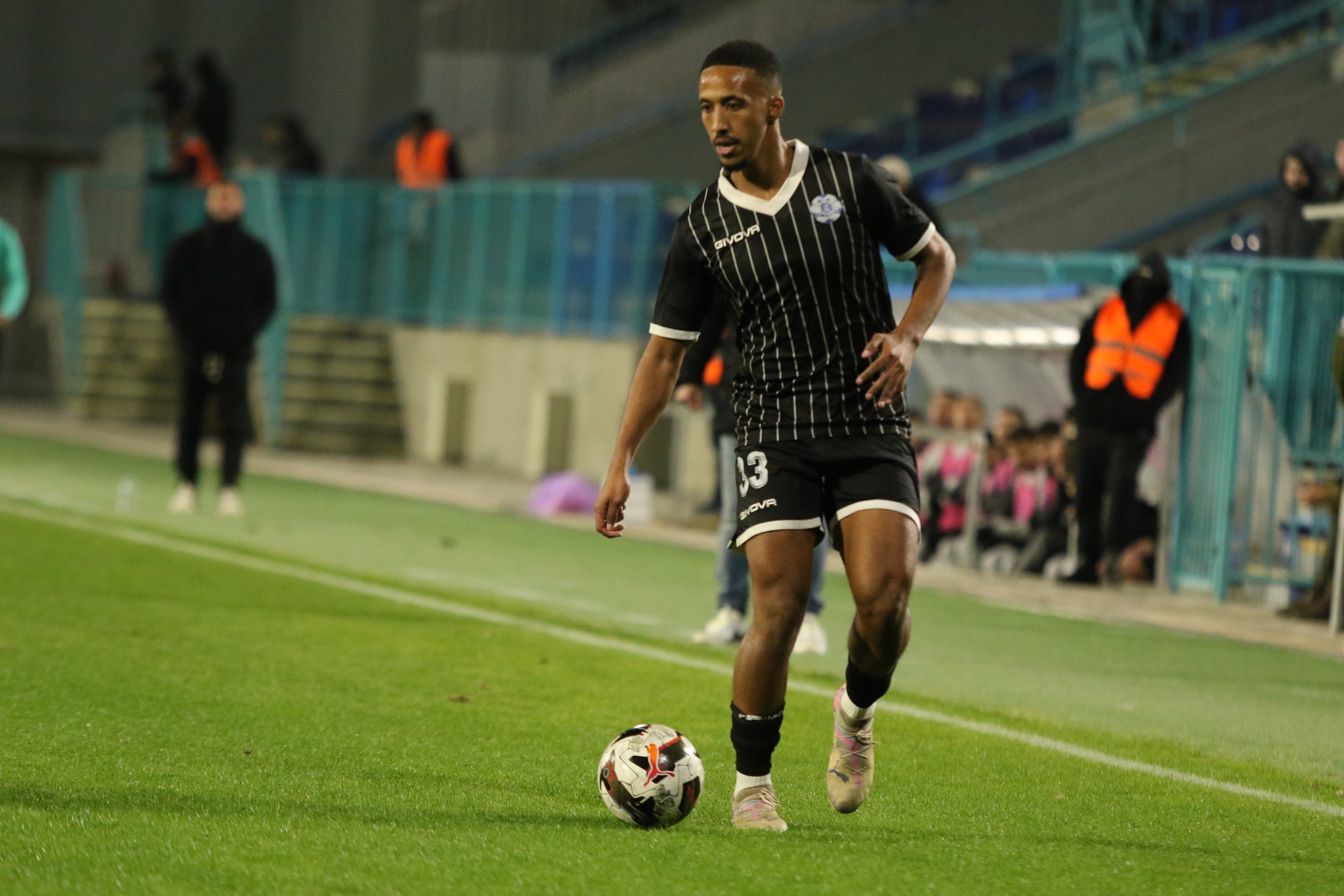 כובש השער הראשון. גברי (דאפר מחאמיד)